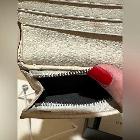Gucci Cream Queen Margaret GG Coated Leather Compact Wallet W/Box and Dustbag - Picture 11 of 13